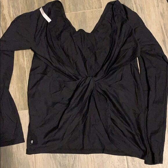 Fabletics switchback top. XS. NWOT - Picture 6 of 9